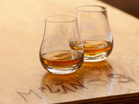 große Auswahl an Rum